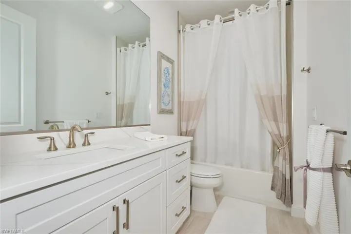 2827 NW 42nd  PL, Cape Coral, FL 33993
