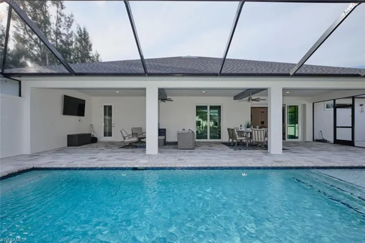 2827 NW 42nd  PL, Cape Coral, FL 33993