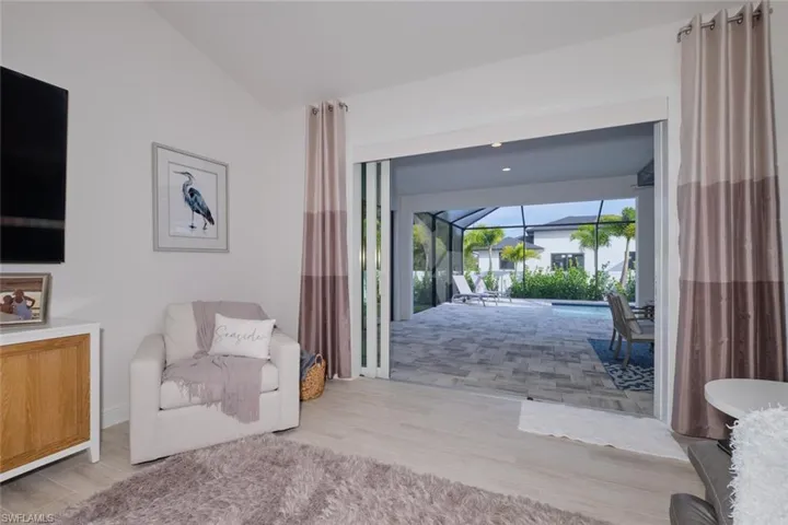 2827 NW 42nd  PL, Cape Coral, FL 33993