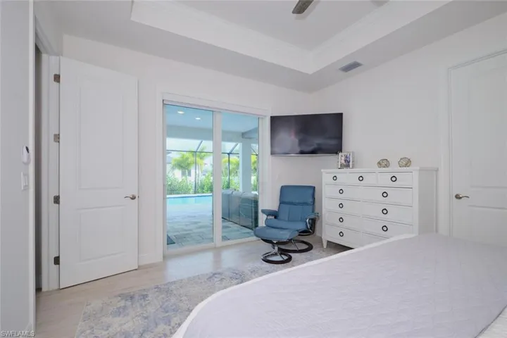 2827 NW 42nd  PL, Cape Coral, FL 33993
