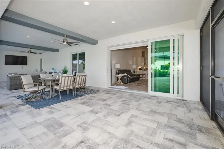 2827 NW 42nd  PL, Cape Coral, FL 33993