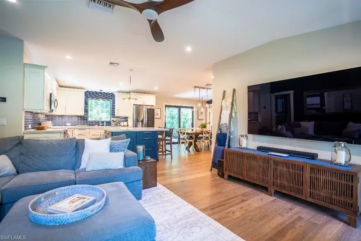 6100 Dogwood Way, Naples, Florida 34116