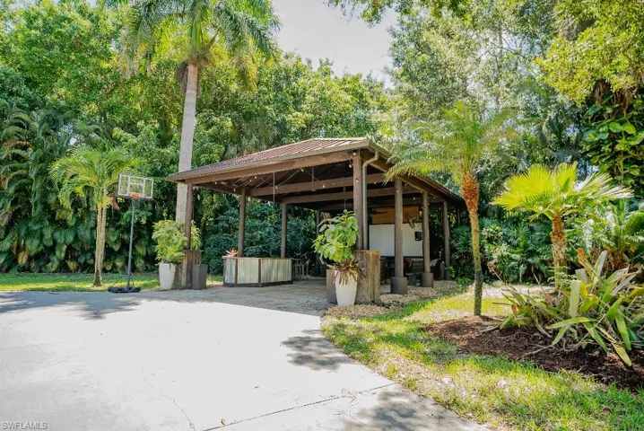 6100 Dogwood Way, Naples, Florida 34116