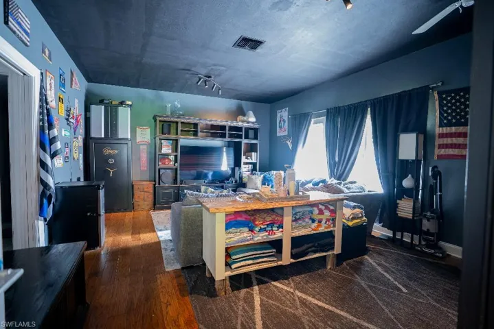 6100 Dogwood Way, Naples, Florida 34116
