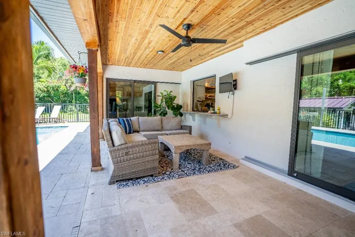 6100 Dogwood Way, Naples, Florida 34116