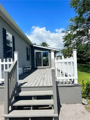 1346 E Park  AVE, Moore Haven, FL 33471