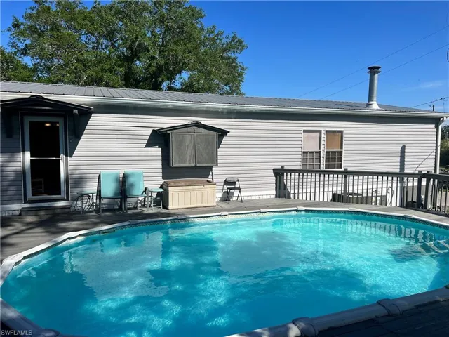 1346 E Park  AVE, Moore Haven, FL 33471