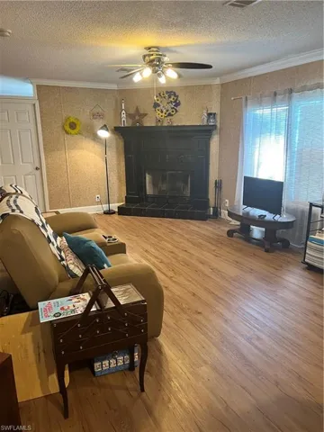 1346 E Park  AVE, Moore Haven, FL 33471