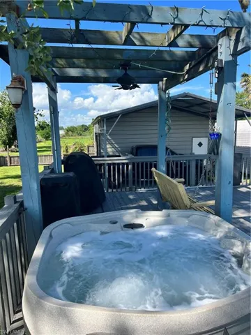 1346 E Park  AVE, Moore Haven, FL 33471