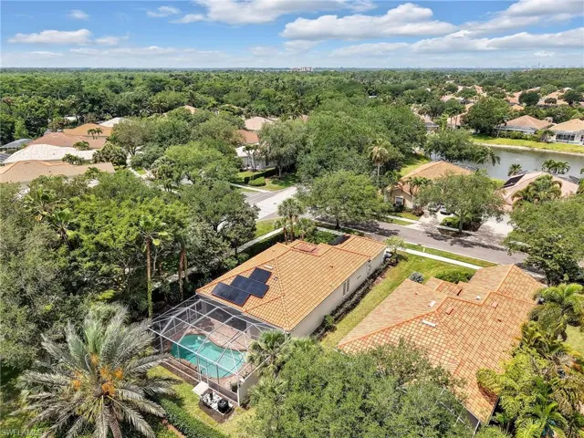 5902 Bermuda Ln, Naples, Florida 34119