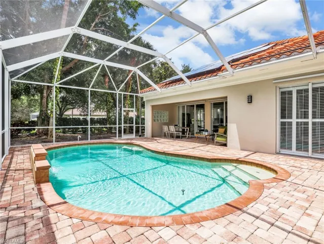 5902 Bermuda Ln, Naples, Florida 34119