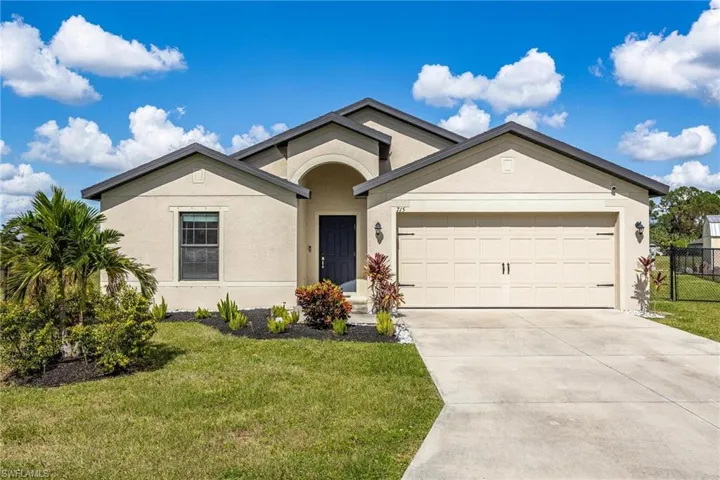715  Morningview  CT, Lehigh Acres, FL 33974
