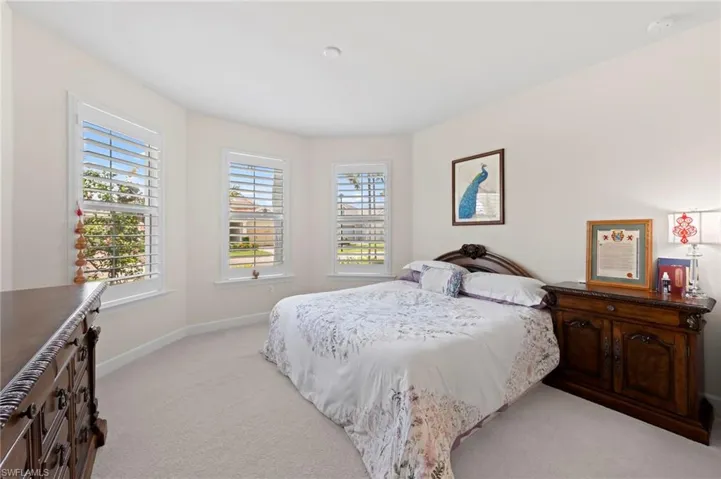 Guest bedroom #1