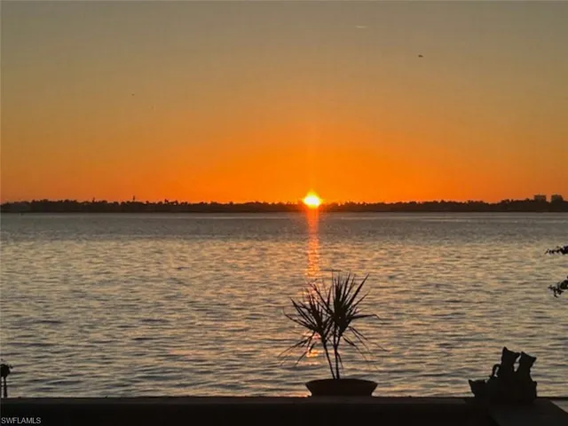 SUNRISE FROM LANAI