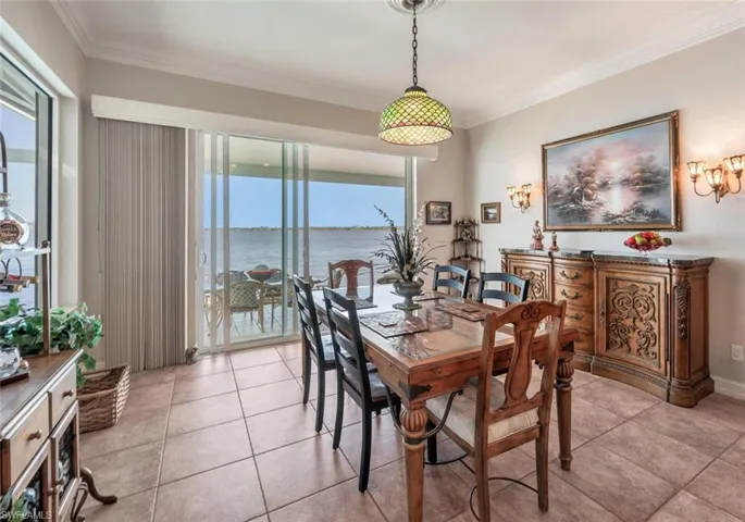 DINING ROOM W/RIVER VIEW #2