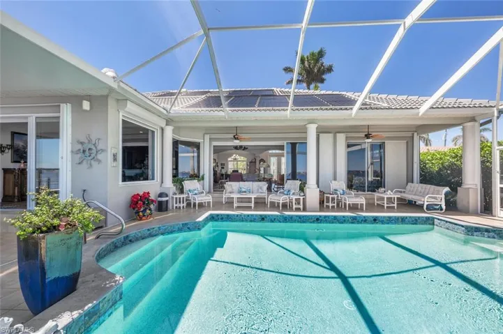 POOL FACING COVERED LANAI