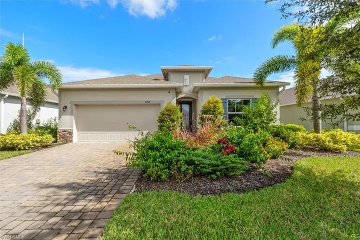 8753 Cascade Price Cir, North Fort Myers, Florida 33917