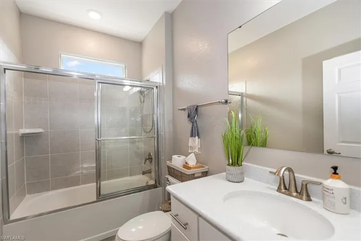 8753 Cascade Price Cir, North Fort Myers, Florida 33917