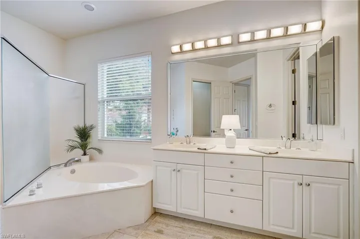 12359  Anglers  CV, Fort Myers, FL 33908