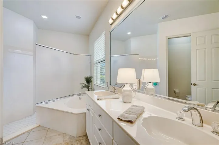 12359  Anglers  CV, Fort Myers, FL 33908
