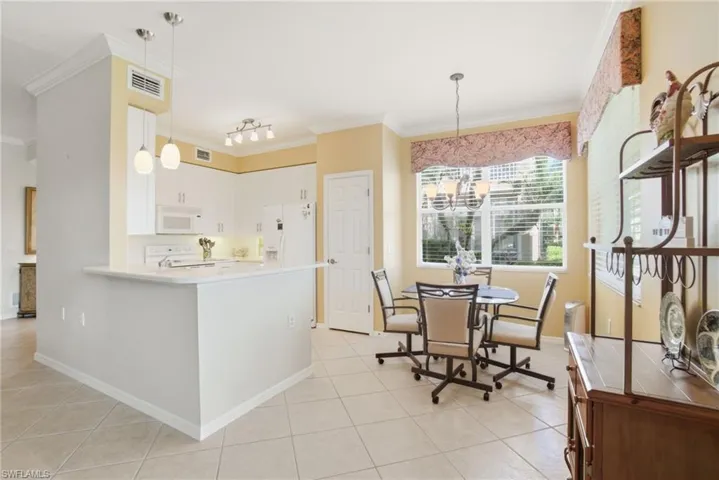 3904  Forest Glen  BLVD, Naples, FL 34114