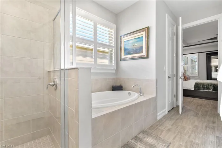 2913  Royal Gardens  AVE, Fort Myers, FL 33916