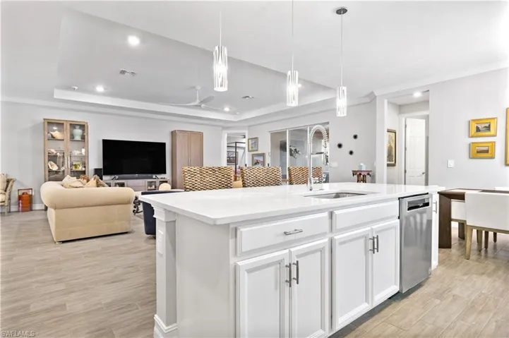 2913  Royal Gardens  AVE, Fort Myers, FL 33916