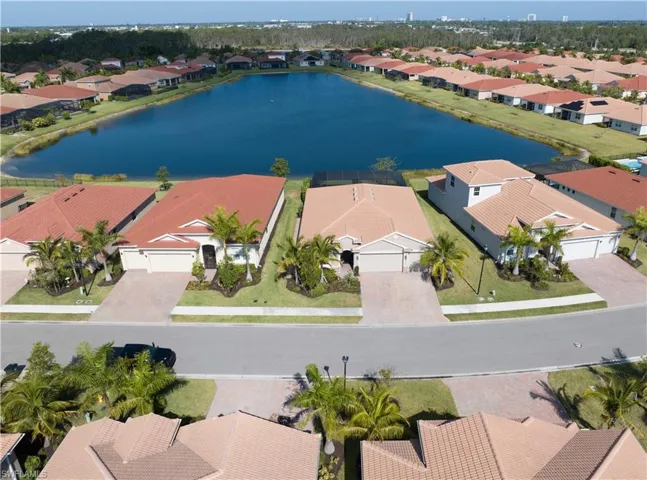 2913  Royal Gardens  AVE, Fort Myers, FL 33916