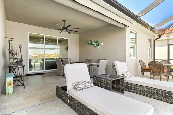 2913  Royal Gardens  AVE, Fort Myers, FL 33916