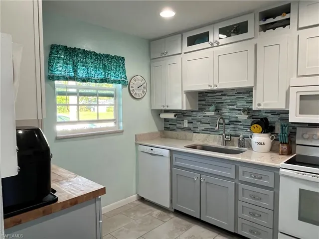 1374 Bunker Way, Fort Myers, Florida 33919