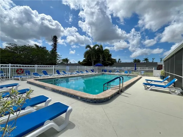 1374  Bunker  WAY, Fort Myers, FL 33919