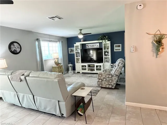 1374 Bunker Way, Fort Myers, Florida 33919