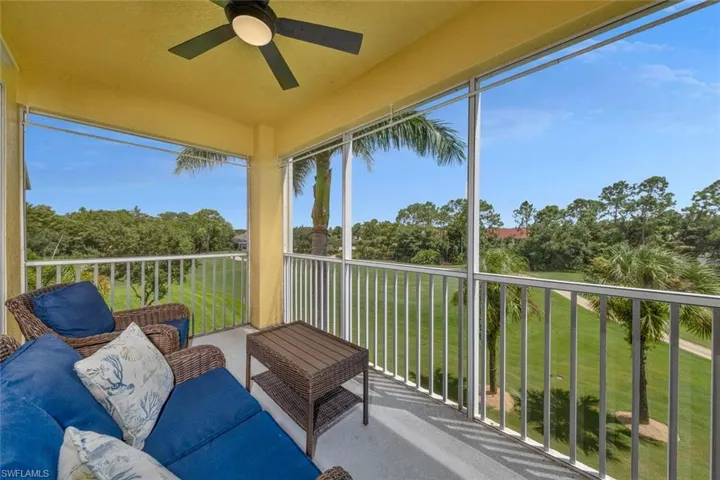 Screened End Unit Lanai
