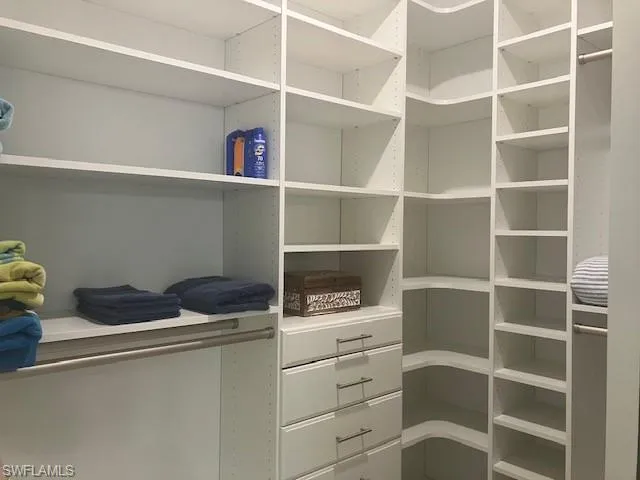 Main bedroom walk-in closet