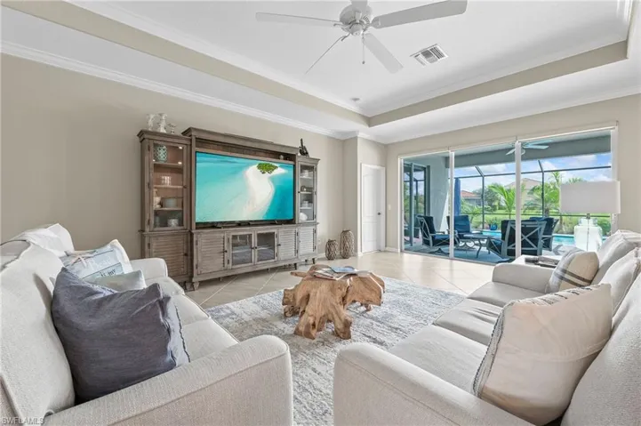 2382  Orchard  ST, Naples, FL 34120
