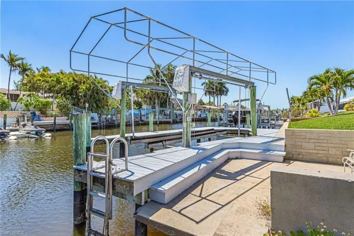 Lift and canopy frame