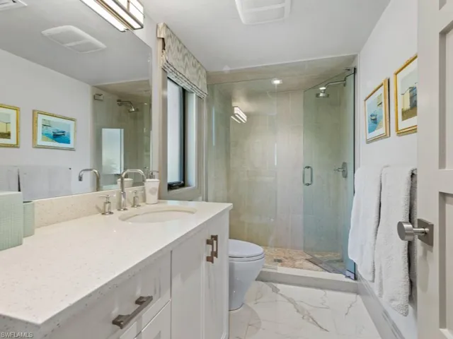First guest en-suite bathroom