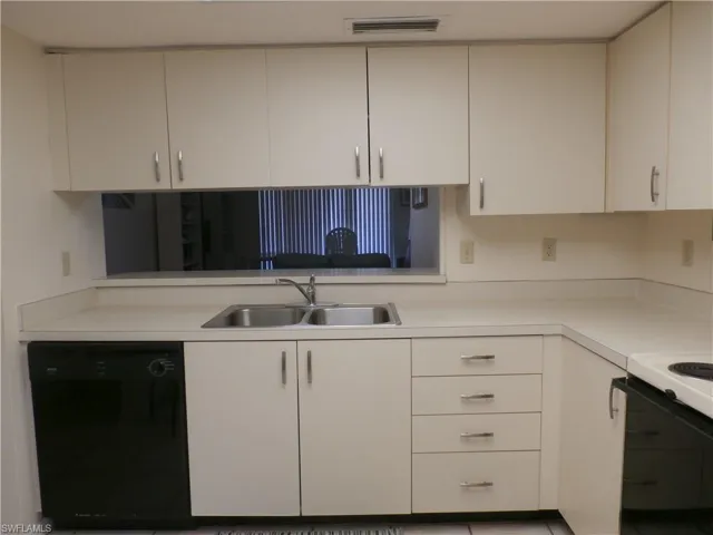 11300 Caravel Cir 210, Fort Myers, Florida 33908