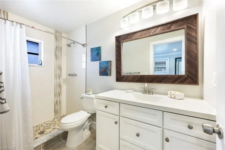 645 101st Ave N, Naples, Florida 34108