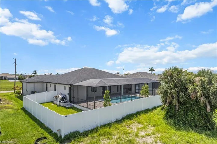 4107 Nw 37th St, Cape Coral, Florida 33993