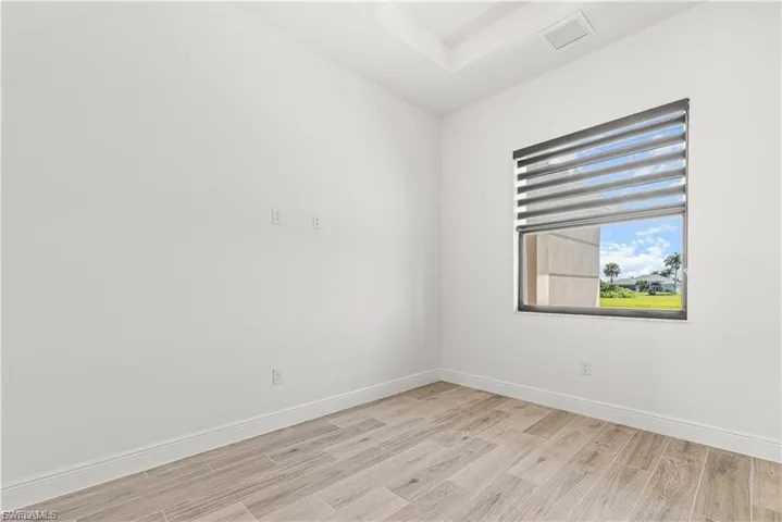 4107 Nw 37th St, Cape Coral, Florida 33993