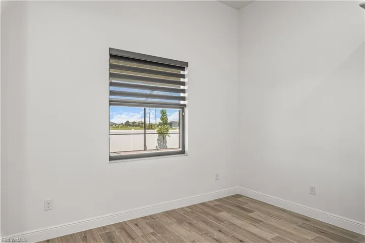 4107 Nw 37th St, Cape Coral, Florida 33993