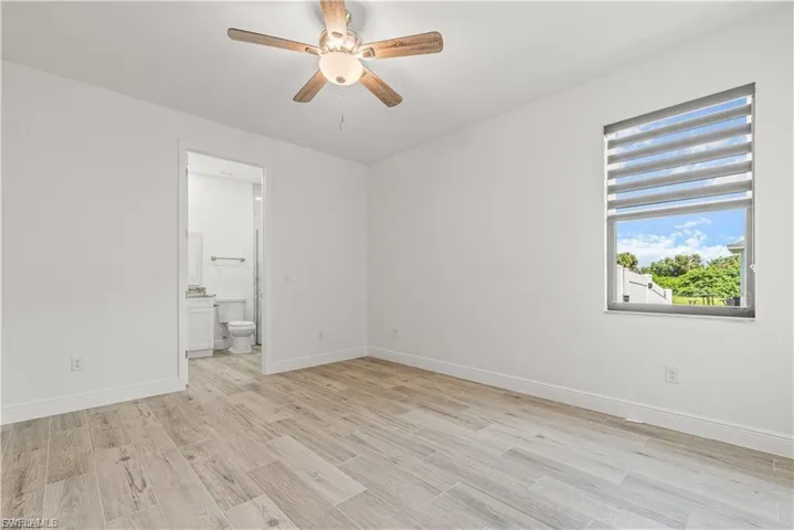 4107 Nw 37th St, Cape Coral, Florida 33993