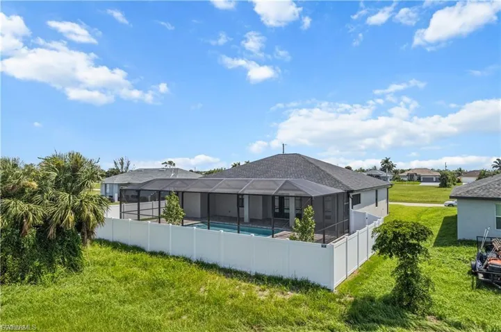 4107 Nw 37th St, Cape Coral, Florida 33993