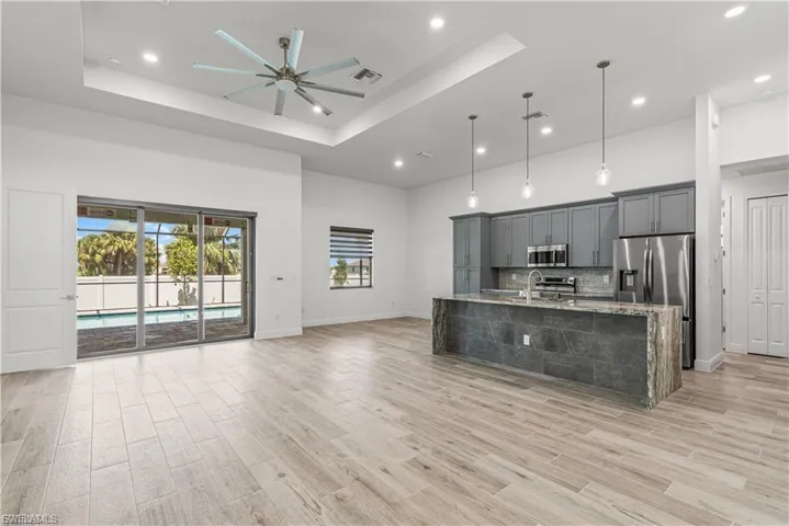 4107 Nw 37th St, Cape Coral, Florida 33993