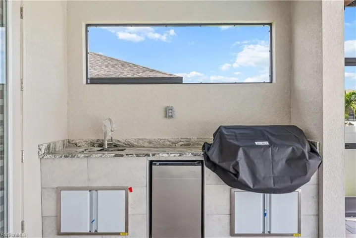 4107 Nw 37th St, Cape Coral, Florida 33993