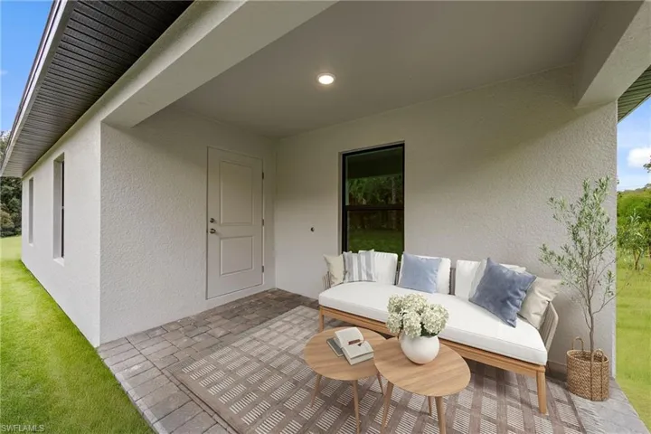 2202 Nw 21st Ave, Cape Coral, Florida 33993