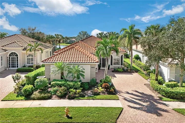 3802  Whidbey  WAY, Naples, FL 34119