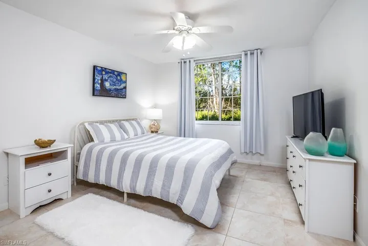 1240  Wildwood Lakes  BLVD, Naples, FL 34104