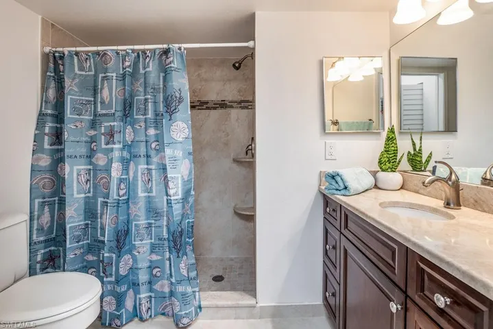 1240  Wildwood Lakes  BLVD, Naples, FL 34104